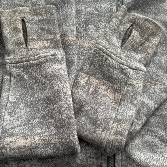 Gray Patterned Zip-Up Jacket - Picture 7 of 10